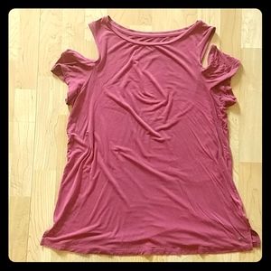 American Eagle - Dusty rose cold shoulder Long tee